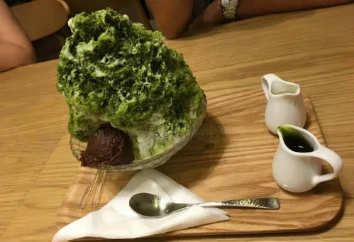 Ly matcha đá xay mát lạnh hấp dẫn thực khách. Ảnh: Foody