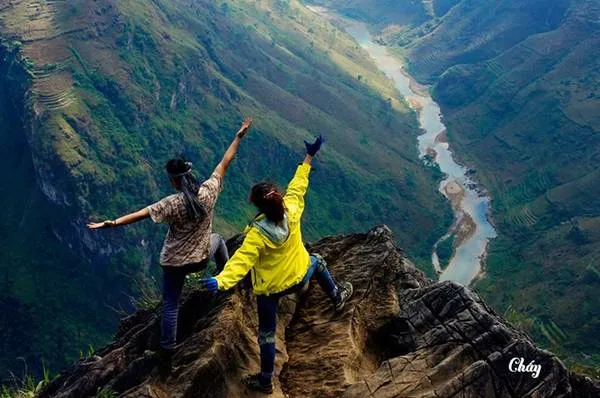 Mã Pí Lèng hùng vĩ. Ảnh: Nam Chấy