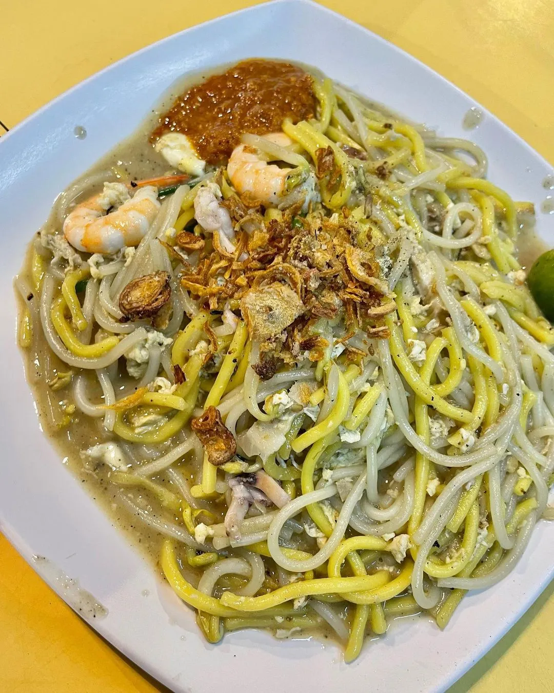 Mì xào Hokkien Prawn Mee - món ăn Malaysia