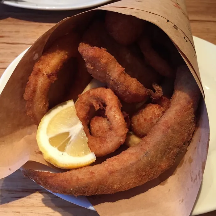 Món ăn “fish and chip”