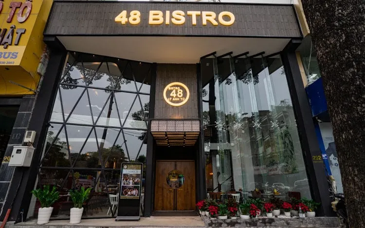 Món ăn tại 48 Bistro