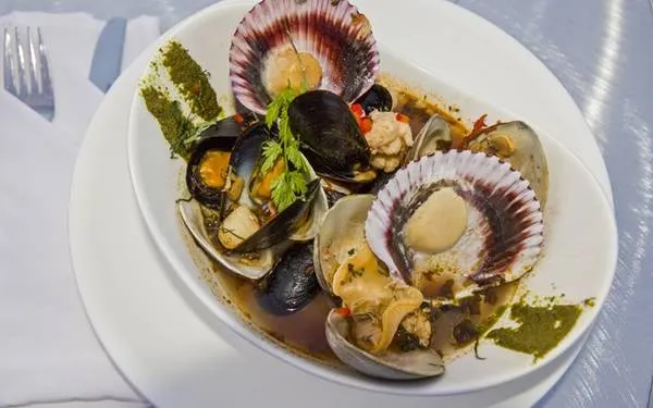 Món Cioppino tại San Francisco, Mỹ