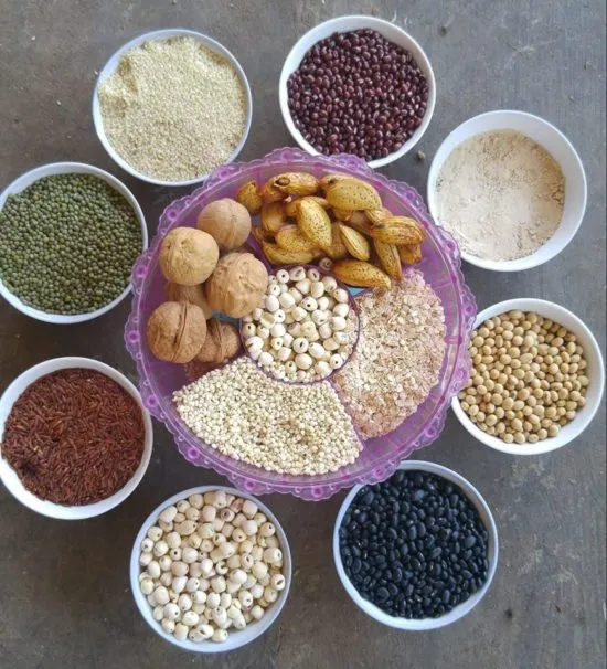 Ngâm gạo làm bột