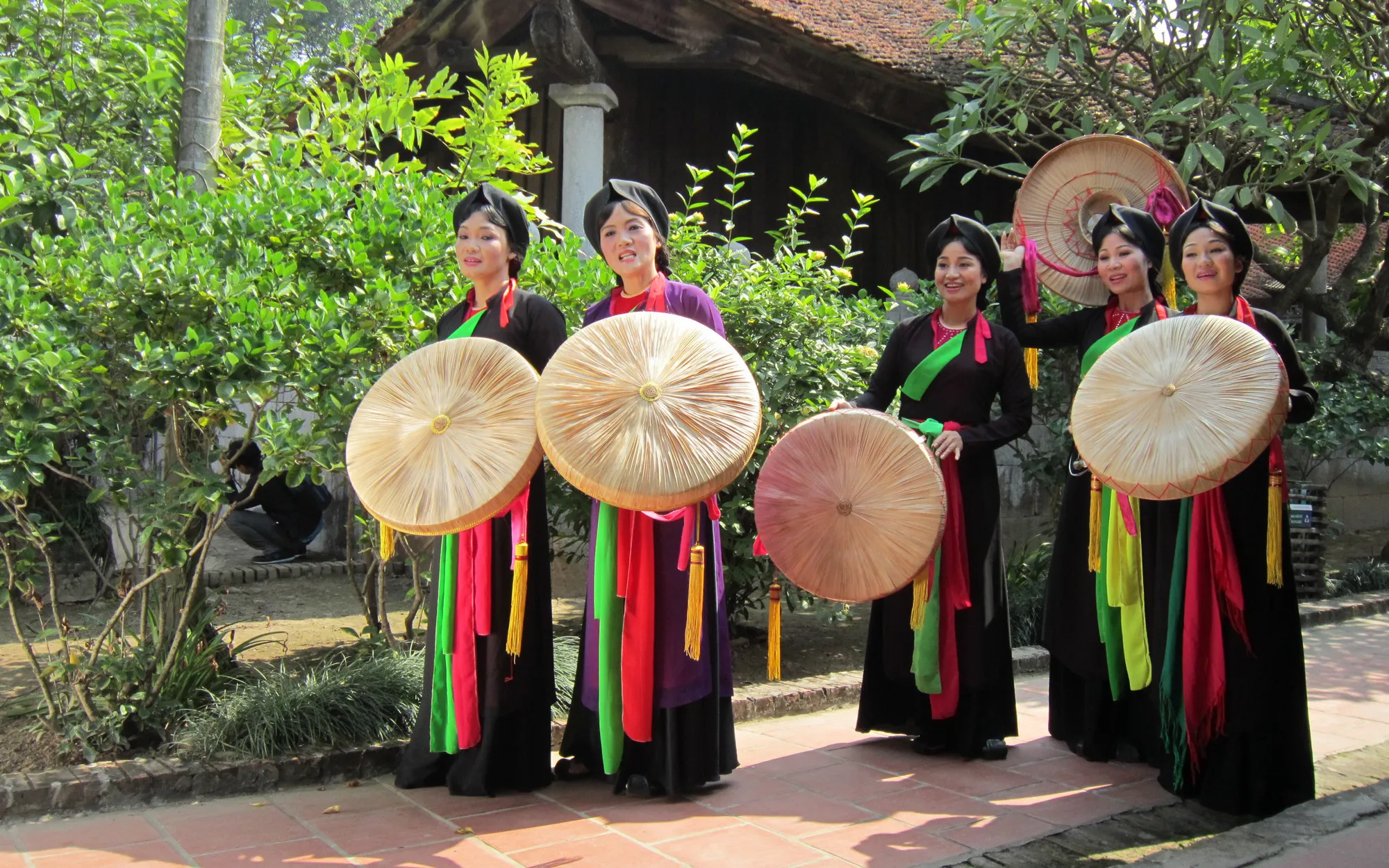 Nghe dân ca quan họ Bắc Ninh