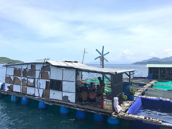 Ngư dân Bích Đầm - Ảnh: Bông Mai
