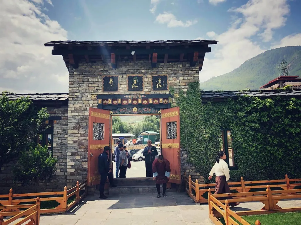 Người dân Bhutan coi trọng hạnh phúc và sự hài lòng trong cuộc sống hơn là tăng trưởng kinh tế đơn thuần.