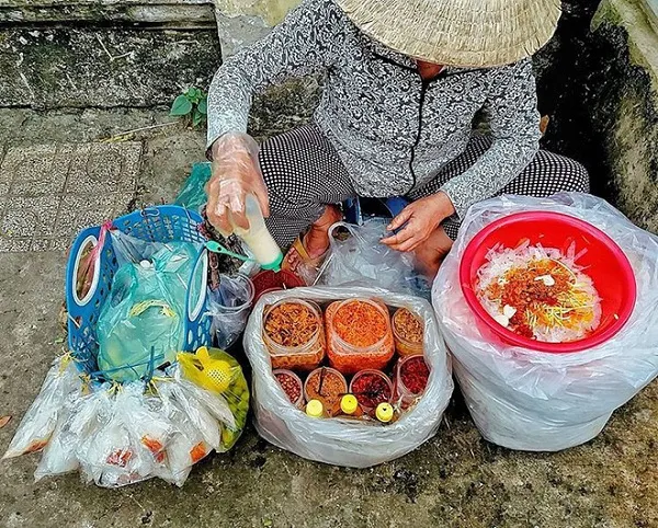 Nguyên liệu làm bánh tráng trộn