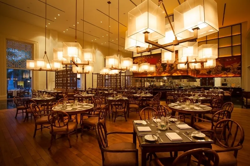 Nhà hàng La Brasserie tại Indochine Palace