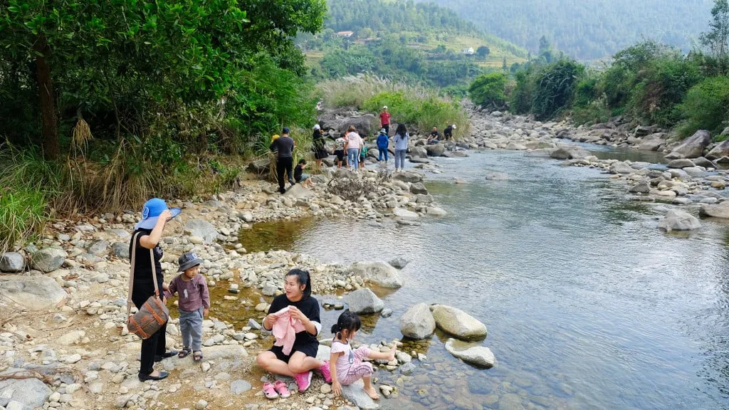 Nhiều dòng suối thích hợp nuôi thả ngan đen. Ảnh minh họa: N.H.