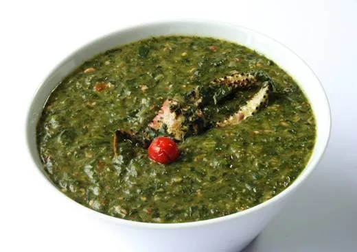 Nồi súp rau Callaloo