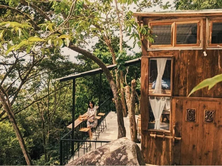 Nội thất bên trong Sohora Sea Mountain Bungalow