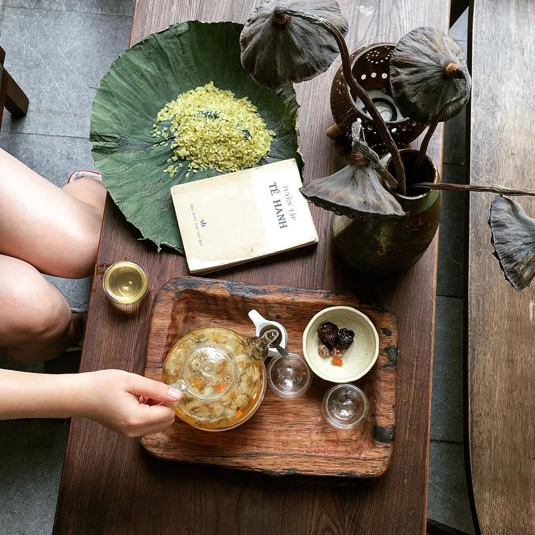 Nội thất De.Tầm Cafe với ống hút tre