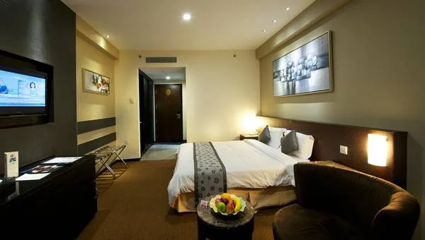 Nội thất phòng tắm tại khách sạn Royal Singapore