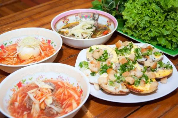 Nước chấm bánh căn