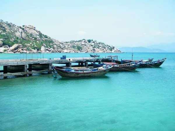 Nước xanh biếc ở Bình Lập