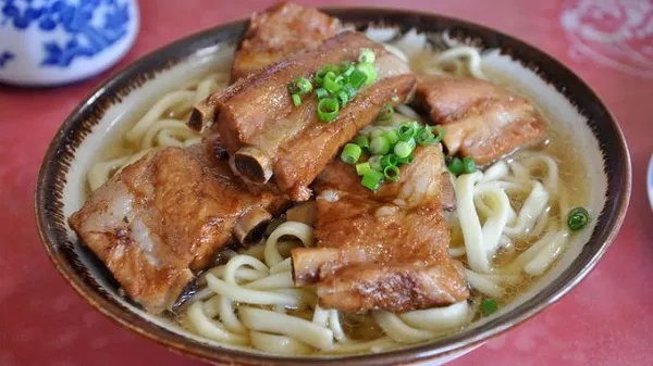 Okinawa Soba - món mì đặc trưng