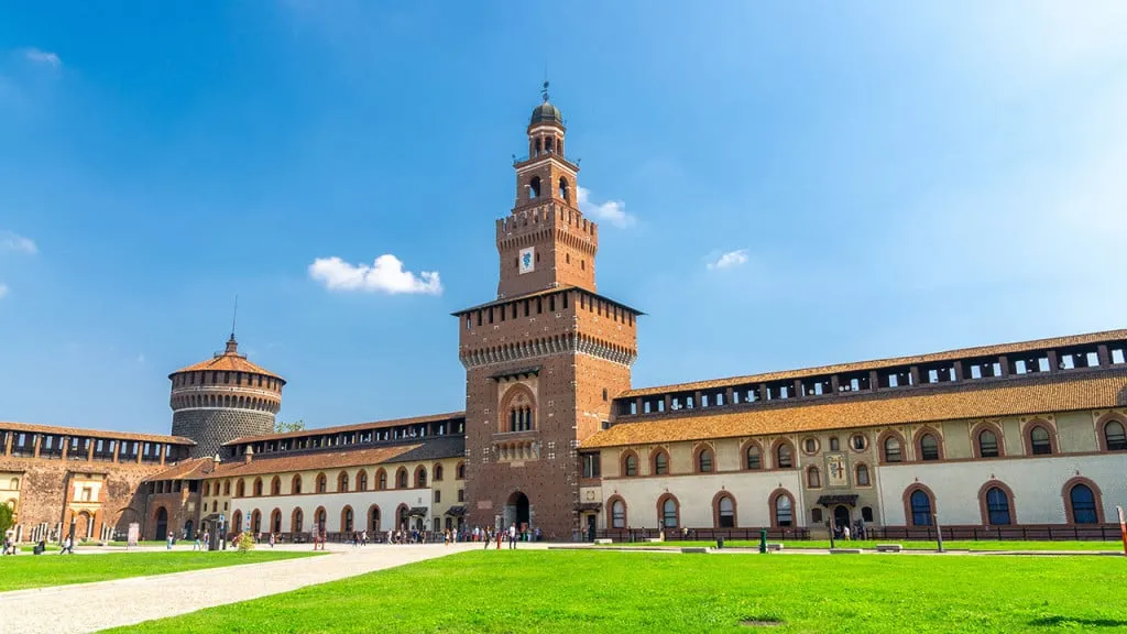 Pháo đài Sforzesco - Lâu đài cổ kính
