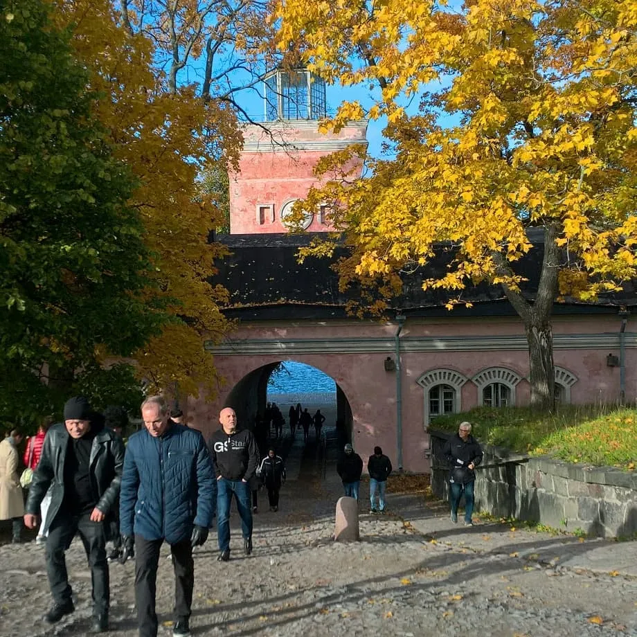 Pháo đài Suomenlinna vào mùa thu