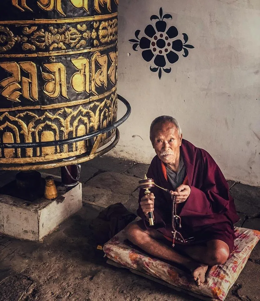 Phật giáo ảnh hưởng sâu sắc đến đời sống văn hóa và tinh thần của người dân Bhutan.