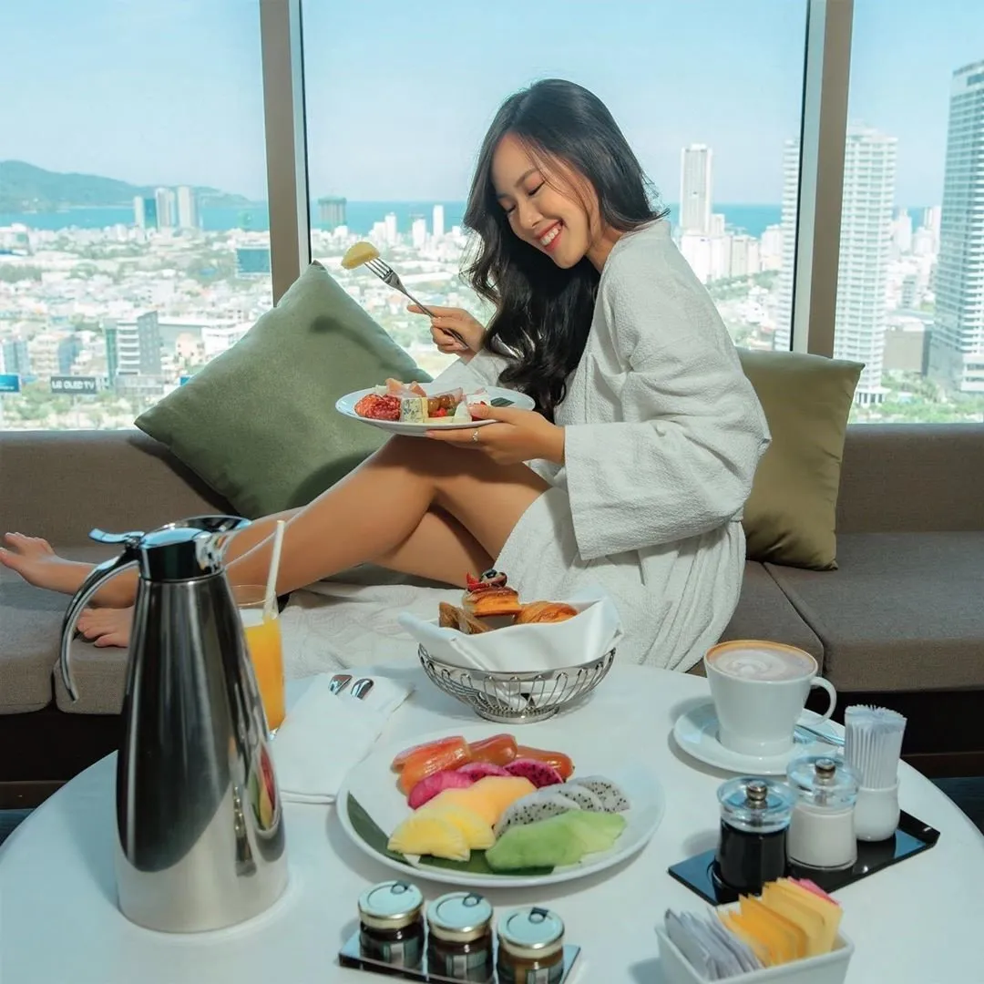 Phòng Executive tại Hilton Đà Nẵng với view biển