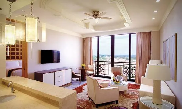 Phòng nghỉ tại The Grand Hồ Tràm Strip