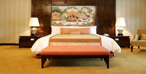 Phòng ngủ sang trọng tại khách sạn Four Seasons Bangkok