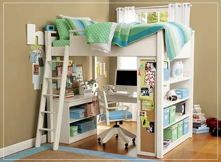 Phòng ngủ với giường đơn cho bé gái