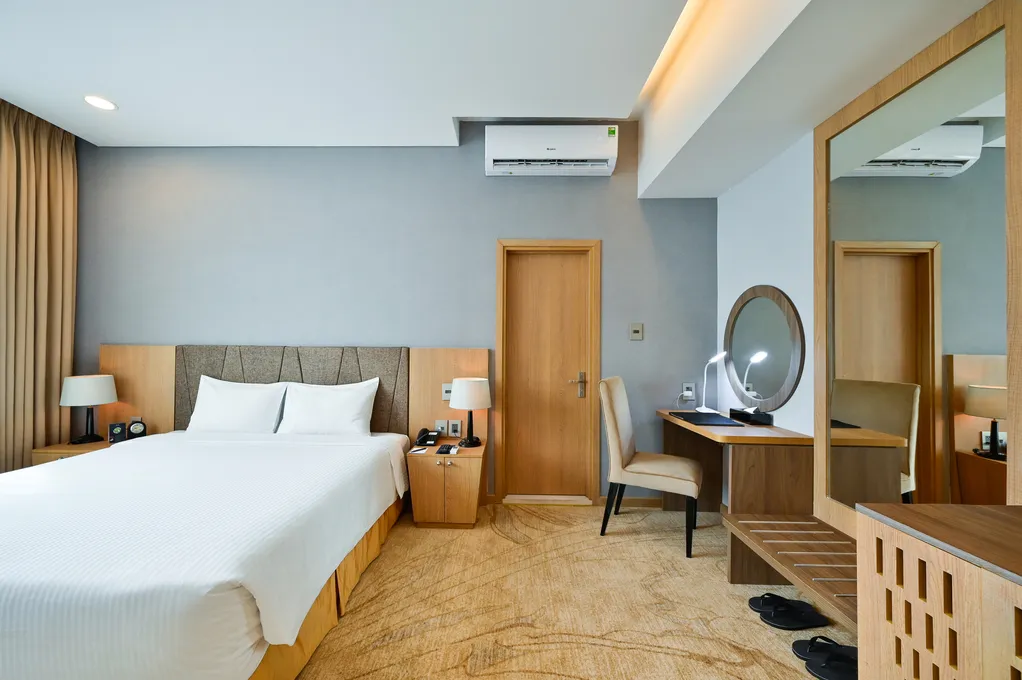 Phòng Premium Deluxe King tại Mường Thanh Saigon Centre