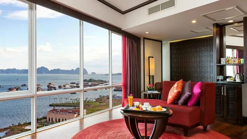 Phòng tắm sang trọng tại Novotel Hạ Long