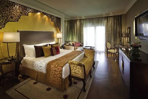 Phòng vua Jumeirah Zabeel Saray