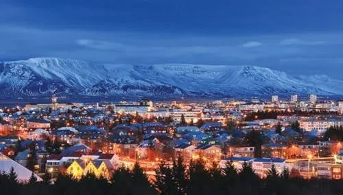 Reykjavík buổi tối lung linh huyền ảo