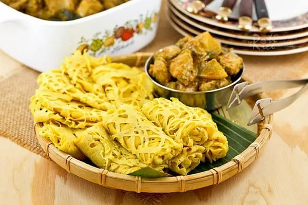 Roti jala - bánh crepe hình lưới