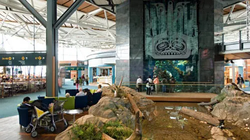 Sân bay quốc tế Vancouver, Canada nhộn nhịp