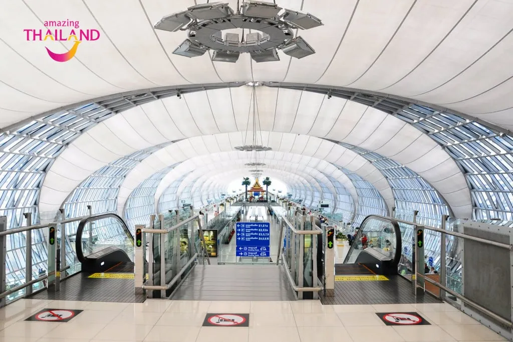 Sân bay Suvarnabhumi nhộn nhịp.