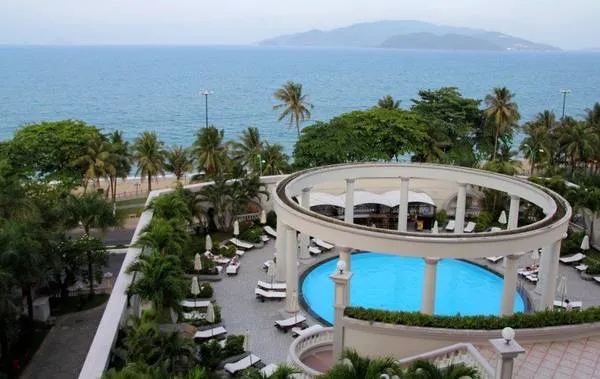 Sunrise Nha Trang Beach Hotel &amp; Spa