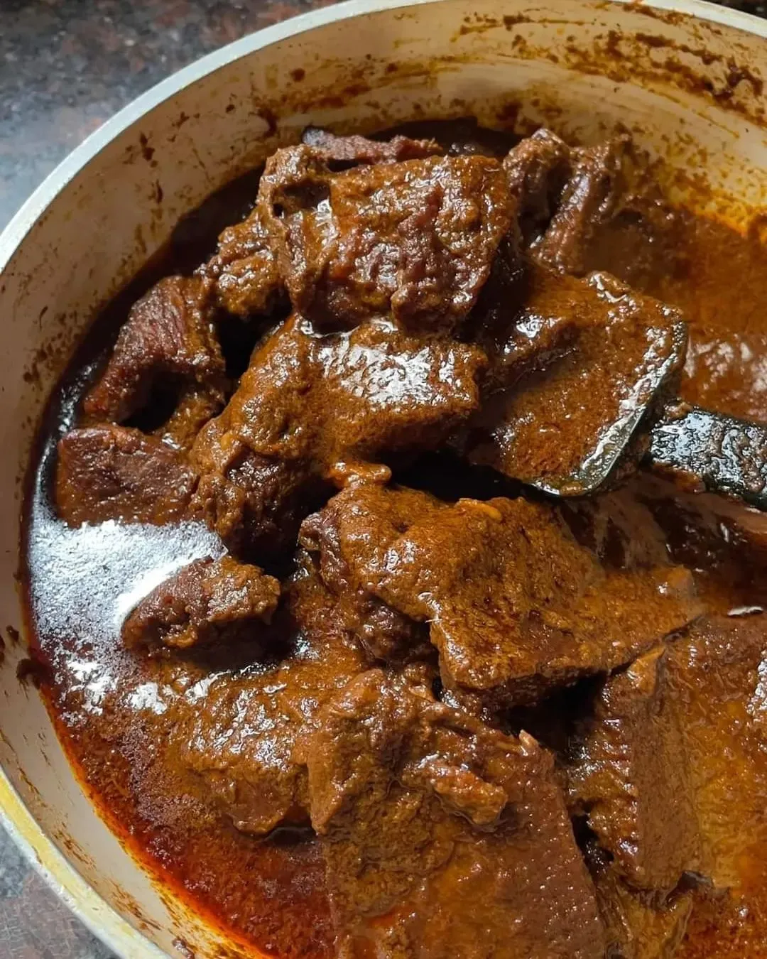 Thịt bò Rendang - món ăn nổi tiếng Malaysia