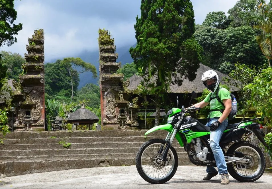 Thuê xe máy ở Bali