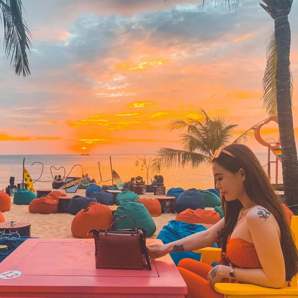 Tiki Beach Bar