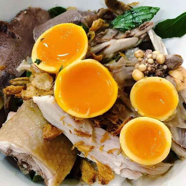 Tô bánh ướt lòng gà