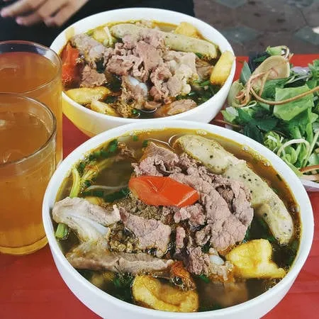 Tô bún riêu thập cẩm đầy đặn - @bimnguu