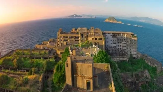 Toàn cảnh đảo Gunkanjima, Nhật Bản