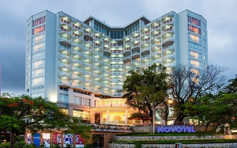 Toàn cảnh khách sạn Novotel Hạ Long