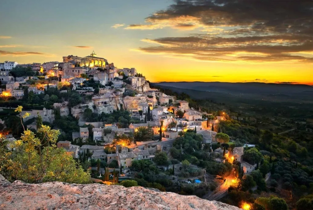 Toàn cảnh làng Gordes, Pháp