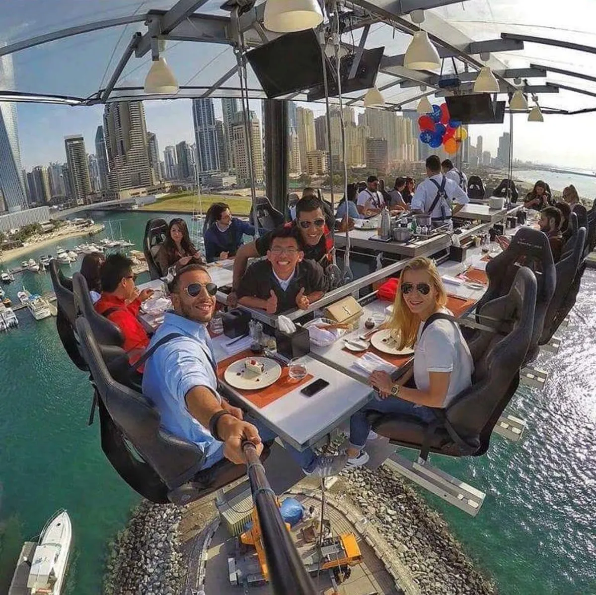 Toàn cảnh thành phố Dubai nhìn từ trên cao. Ảnh: Pinterest.
