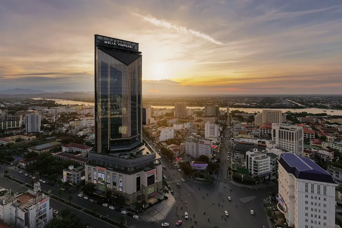 Toàn cảnh thành phố Huế nhìn từ trên cao