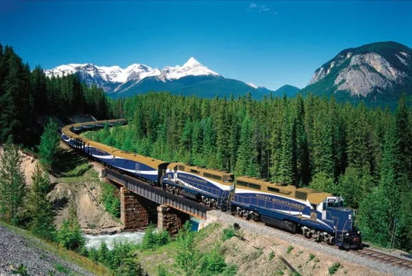 Toàn cảnh thành phố Toronto nhìn từ trên cao - Ảnh: Travelandtourworld