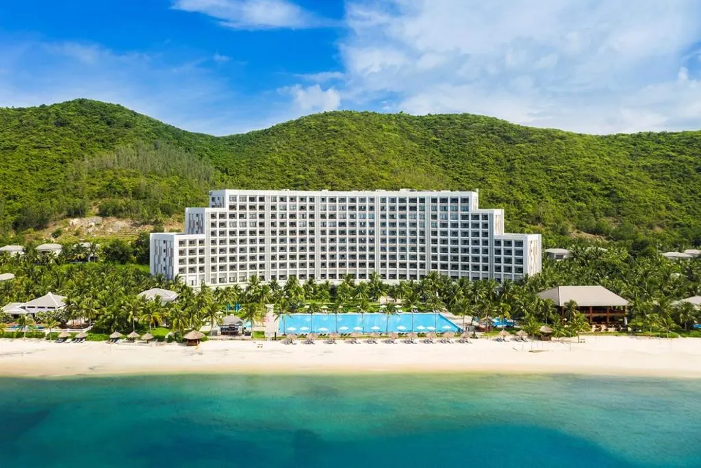 Toàn cảnh Vinpearl Resort &amp; Spa Nha Trang Bay