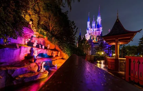 Tokyo Disneyland - Công viên giải trí nổi tiếng