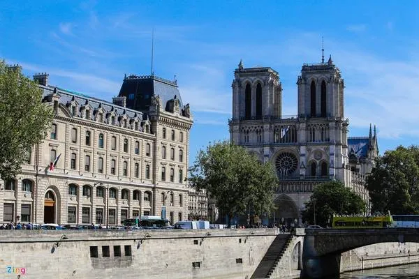 Tổng quan kiến trúc nhà thờ Đức Bà Paris