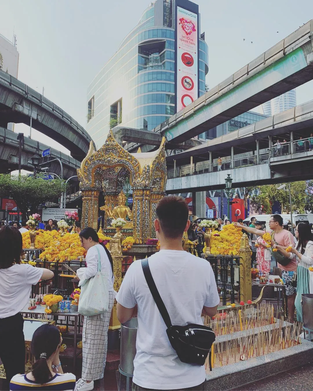Tượng Phật Bốn Mặt tại đền Erawan